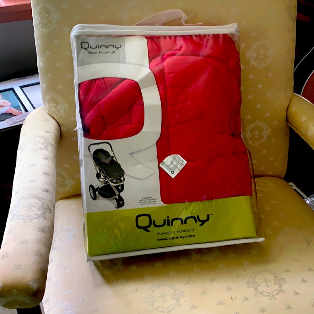 Excellent used Quinny buzz stroller footmuff